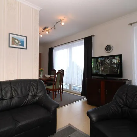 Droese, Haus 8 - 3 شقة *